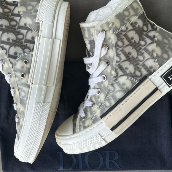 Dior B23 Hightop Sneaker - Picture 2 of 10